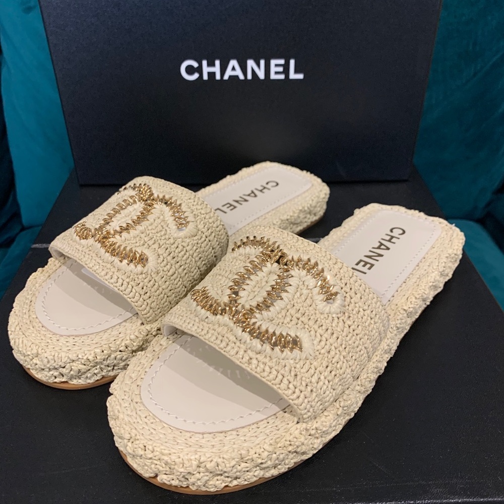 SOLD- Chanel Mule Size 39